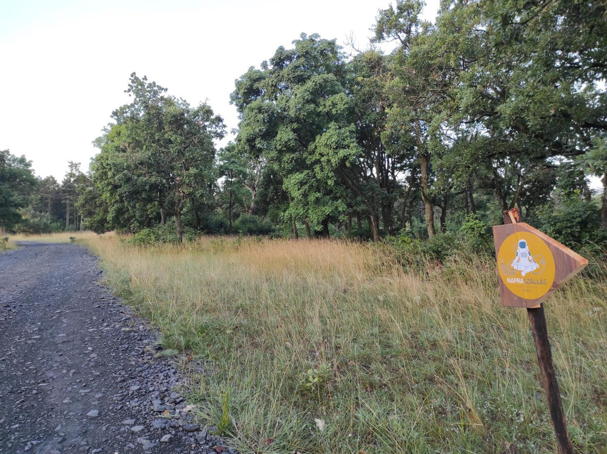 Napraszallas Vendeghaz Balatonakali Buitenkant foto