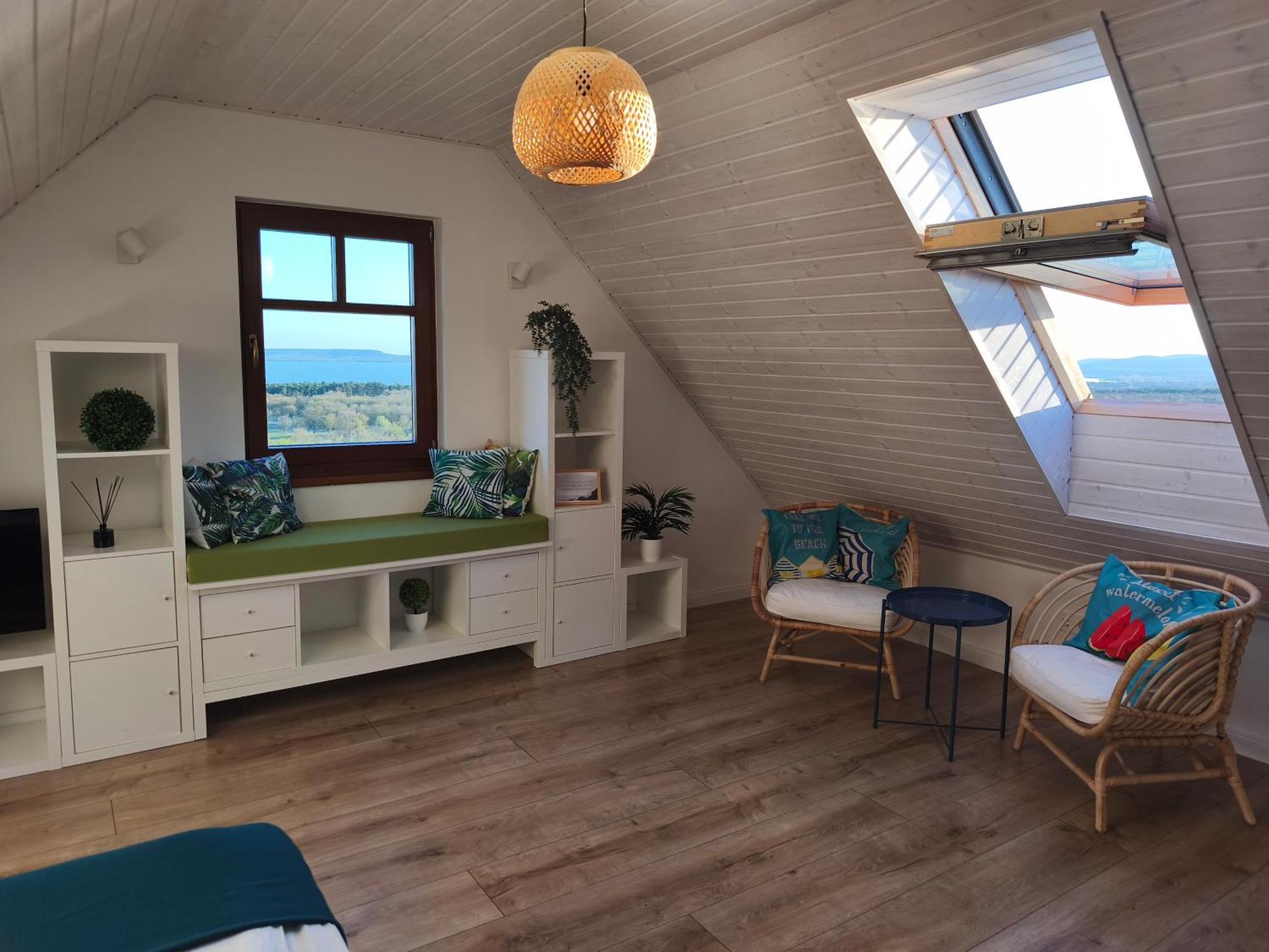 Napraszallas Vendeghaz Balatonakali Buitenkant foto